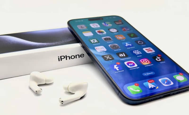 iPhone 15 Pro Max 3