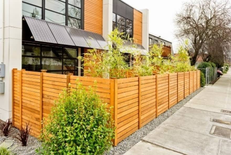 leseni stebri za ograjo 1